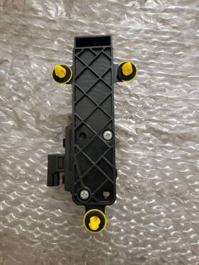 1115333-90-a Tesla Front Right Door Lock For Model X 15-21#166