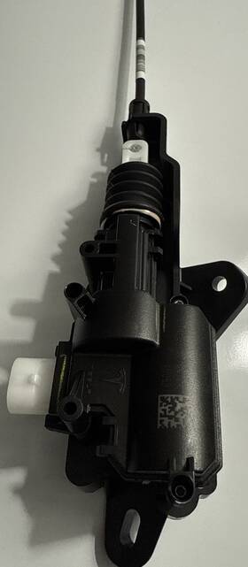 1500398-00-j Tesla Model 3&y 2023 Hood Lock Actuator Oem