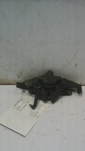 181.to1206 Toyota 2006 Sienna Hood Latch