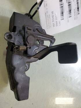 181.to1e18 Toyota Corolla 2018 Keys/latches/locks Hood Latch