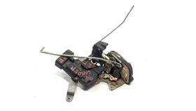 69030-02060 Toyota 1998-2002 Corolla Right Front Passenger Side Door Lock Latch Oem