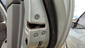 Toyota 6905033071 2002-2006 Camry Passenger Right Rear Door Latch With Rods/cables Oem Back