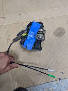 69060-60091 Toyota 4runner 03-09 Front Door Latch Actuator Left/driver