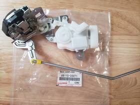 69110-35071 Toyota Genuine 2007-2014 Fj Cruiser Rear Tailgate Lock Actuator