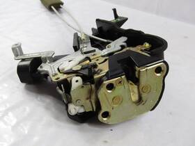 69305-0c010 Toyota 2001-2007 Sequoia Right Rear Passenger Door Latch Lock Actuator Oem