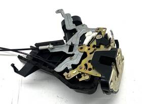 69306-0c010 Toyota 01-07 Sequoia Left Lh Rear Driver Side Door Latch Lock Actuator Oem