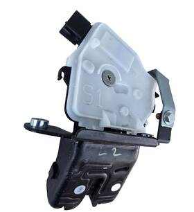 69350-47060 Toyota 2017-2022 Prius Prime Trunk Lid Hatch Liftgate Lock Actuator Oem #sb