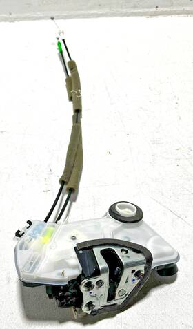 69710-06200 Toyota 2018-2024 Camry Front Right Passenger Side Door Lock Latch Actuator Oem