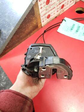 643.to1c07 Toyota Prius 2007 Lock Actuator 162932