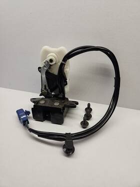 69350-52100 Toyota Scion 2004 - 2006 Xb Oem Trunk Latch Liftgate Lid Lock Actuator