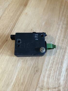 Vdo 406204003006 Fuel Tank Door Lock Actuator For Bmw E36 M3 328i 325i 318i 1996-1999