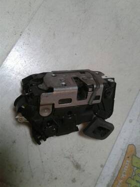 181.vw1318 Volkswagen Atlas 2018 Keys/latches/locks 2567588