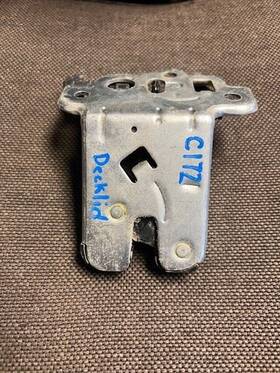 181.vw1l16 Volkswagen 2016 Jetta Trunk Latch 554495