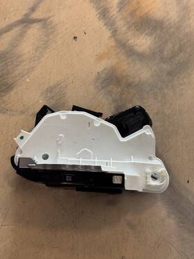 5e0839015 Volkswagen Skoda Octavia Rapid Left Rear Door Lock New Generic Vw Part