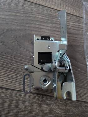 21261274 Volvo Truck Door Latch Assembly # Lh