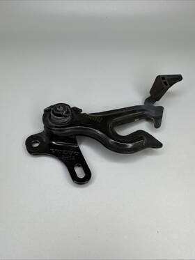 31218611 Volvo 2011-18 S60 V60 Cross Country Hood Safety Catch Oem