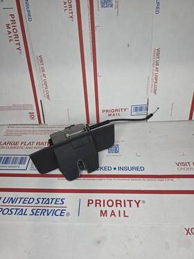 31301164 Volvo 31333540 Oem V70 Iii Rear Trunk Tailgate Lock Actuator Latch