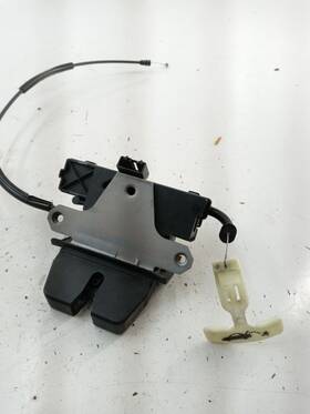 643.vo1q08 Volvo 2007-2016 S80 Trunk Lid Lock Actuator Oem Tested