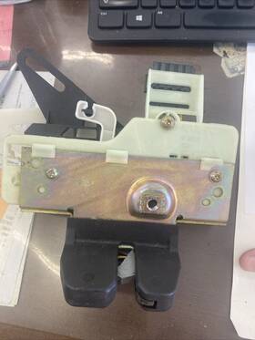 9187824 Volvo Tailgate Lock