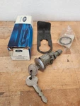 Nos Ford 76-78 Galaxie Ltd Trunk Compartment Lock Cylinder & Keys D6AZ-6043505-A. Fixed Price $35.00.