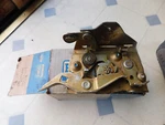 Nos Oem Ford Truck C-ct-h-ht 500-1100 C3TZ-9121812-B Rh Door Lock Assembly 57-72. Fixed Price $49.99.