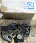 Genuine Gmc Hood Latch 16630592 Cucv Blazer Safari Astro. Fixed Price $68.00.