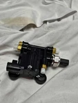 Air Suspension Valve Block For Land Rover Discovery LR3 LR4 Range Sport. Fixed Price $19.00.