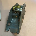 (885) Nos 1986 1988 Ford Taurus Door Latch Lh E6DZ-5421819-A. Fixed Price $9.00.